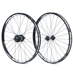 Stay Strong Reactive Complete Disc Wheel Set